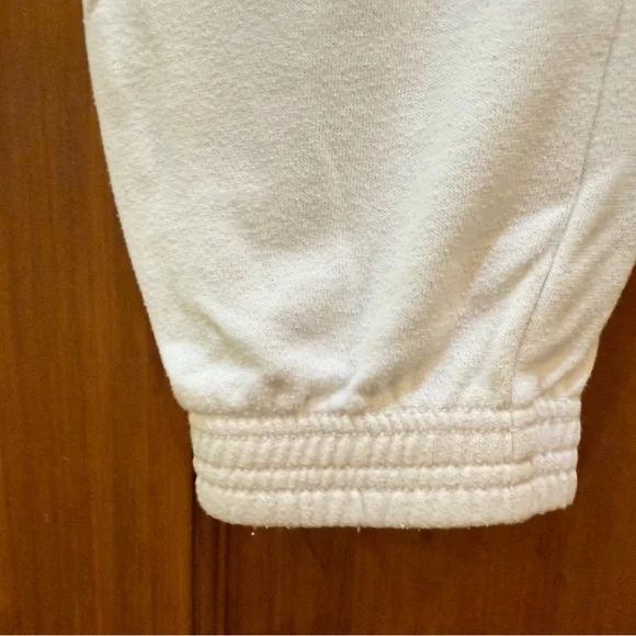 Hollister White Joggers with Elastic Waistband and Relaxed Fit - Picture 4 of 8